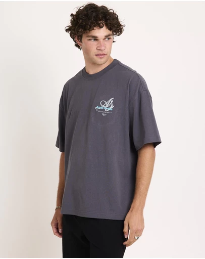 Arvust - Studio Cropped T-Shirt