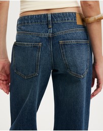 Cotton On - Belted Low Rise Straight Jeans