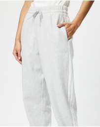adidas Sportswear - Essentials 3-Stripes Fleece Loose-Fit Pants
