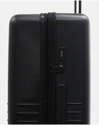 Reebok - Reebok Adventure 80cm Large Hard Shell Suitcase