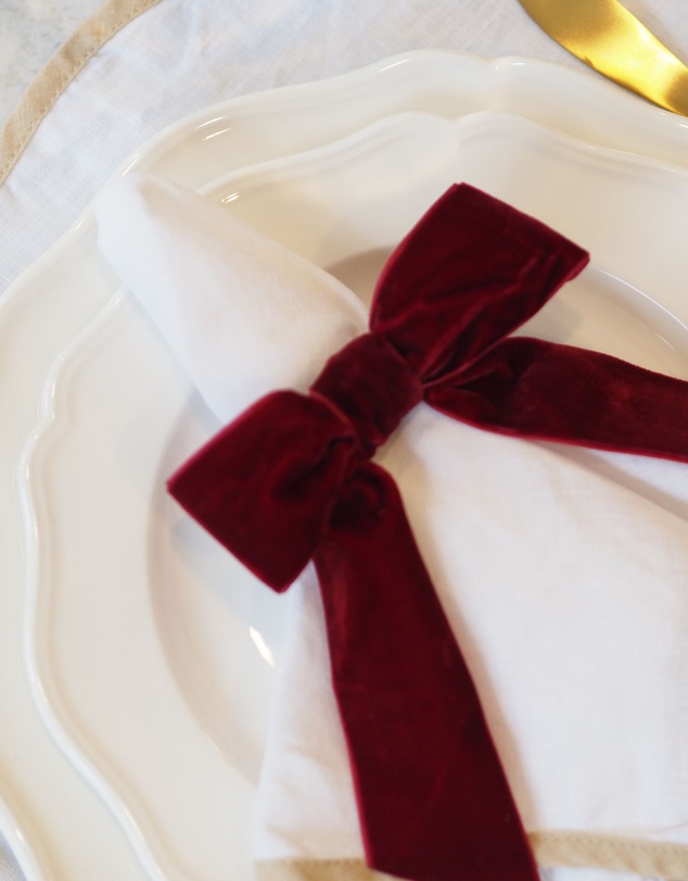 Tablescaped - Set of 4 Burgundy Velvet Bow Napkin Rings