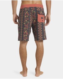 Billabong - Mens Sundays Lo Tide 18.5
