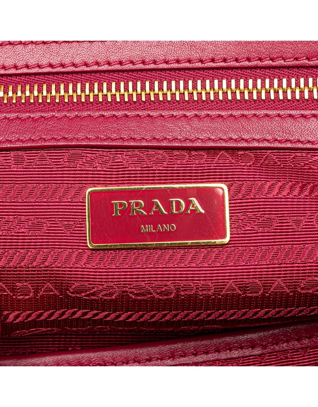 Pre-Loved by Azura Reborn - Pre-Loved prada Elegant Tote Bag with Top Handle and Shoulder Strap