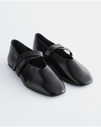 & Other Stories - Cross-Strap Leather Ballet Flats