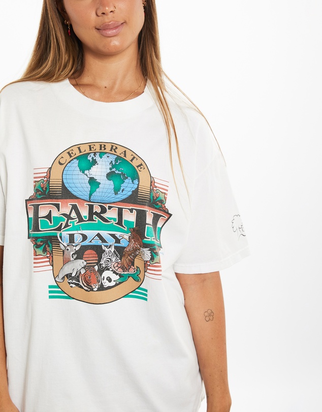 Vintage by The Real Deal - Pre Loved - 1996 Earth Day Tee