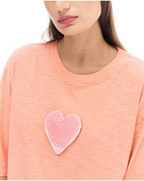 THE TALES - We Love Velvet Heart Street Tee