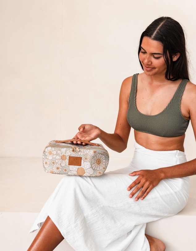 Sky Gazer - Make- Up Bag Casuarina