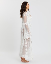 Homebodii - Madonna Lace Robe