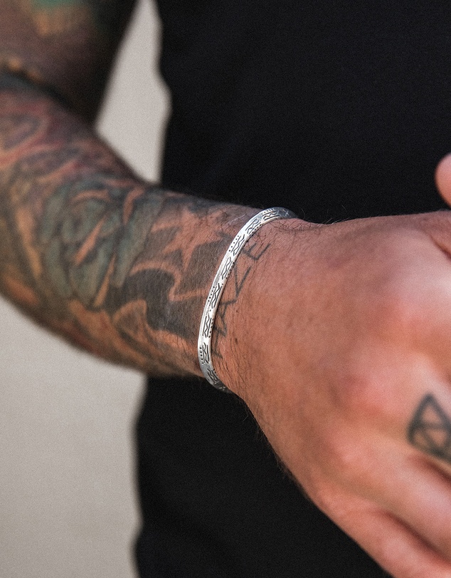 Haze & Glory - ICONIC EXCLUSIVE - Azetec Bangle in Oxidised 925 Silver