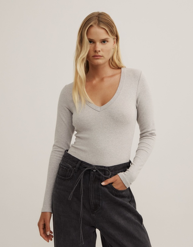 Witchery - V-neck Long Sleeve Top