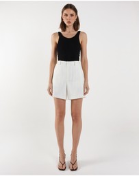 Madison The Label - Wyn Bermuda Shorts