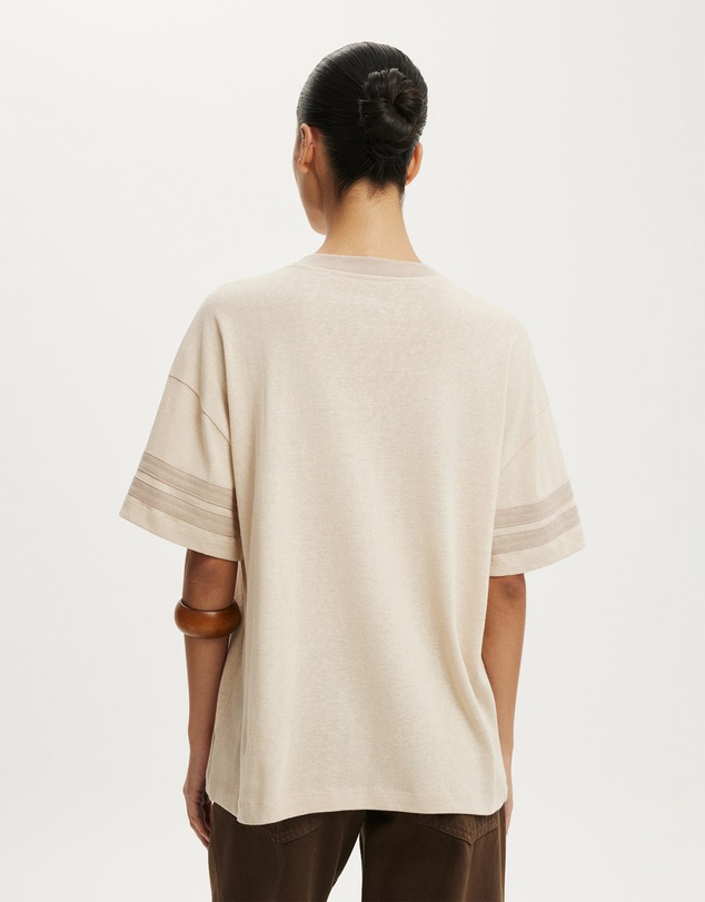 Cotton On - V Neck Vacay Graphic Tee
