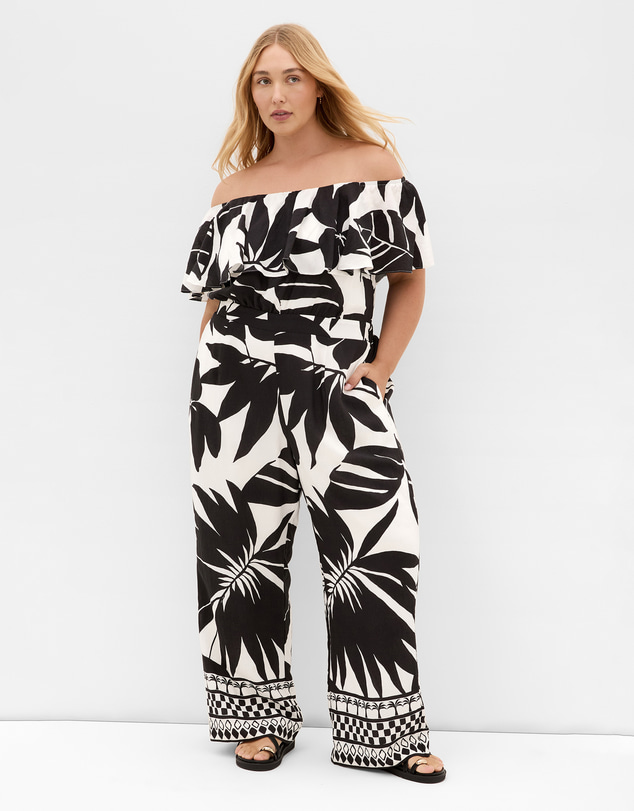 City Chic - Plus size Peta Border Oasis Print Jumpsuit - black