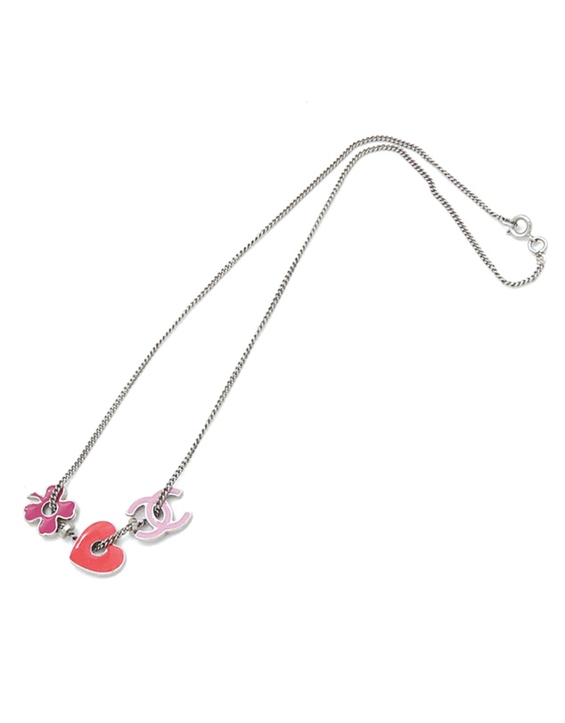 Pre-Loved by Azura Reborn - Pre-Loved CC Silver Plated Enamel Heart and Clover Charm Pendant Necklace