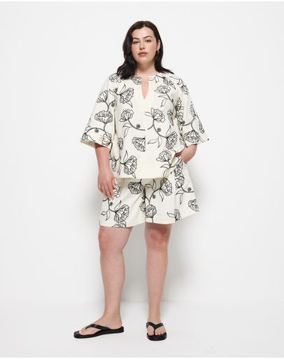 Almond Floral