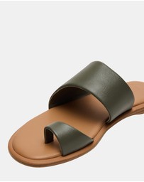 Steve Madden - Zani Olive Leather Sandals