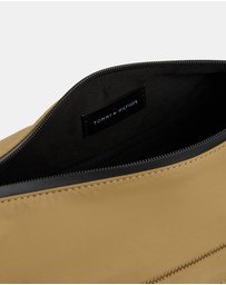 Tommy Hilfiger - Colour Messenger Bag