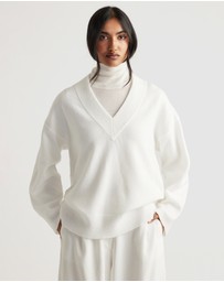 Decjuba - Skyler V Neck Knit Jumper