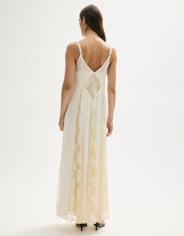 Minima Esenciales - Aisla Lace Insert Maxi Dress