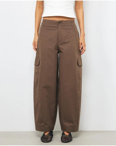 AERE - Organic Cotton Cargo Barrel Pants
