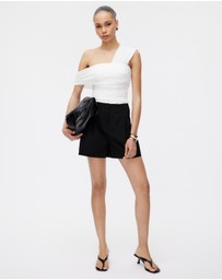 Minima Esenciales - Sonnet Tailored Short