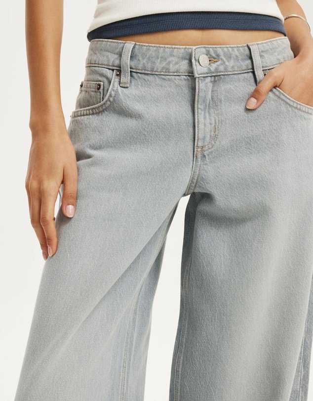 Cotton On - Low Rise Wide Jeans