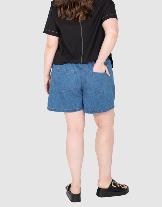 Love Your Wardrobe - Pia Denim Short