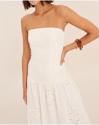 AERE - Kiera Broderie Maxi Dress