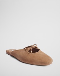Country Road - Ariana Mule