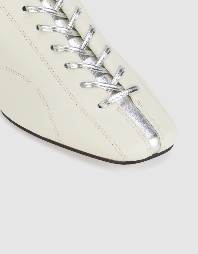 Rollie - Eva Flat