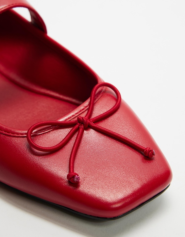 Dazie - Poppy Buckle Ballet Flats