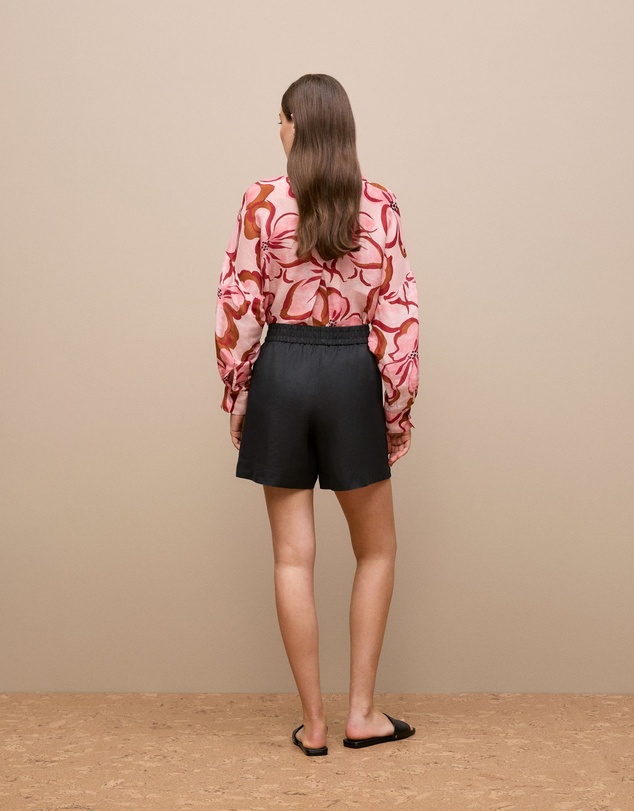 Trenery - Linen Pull On Short in Black
