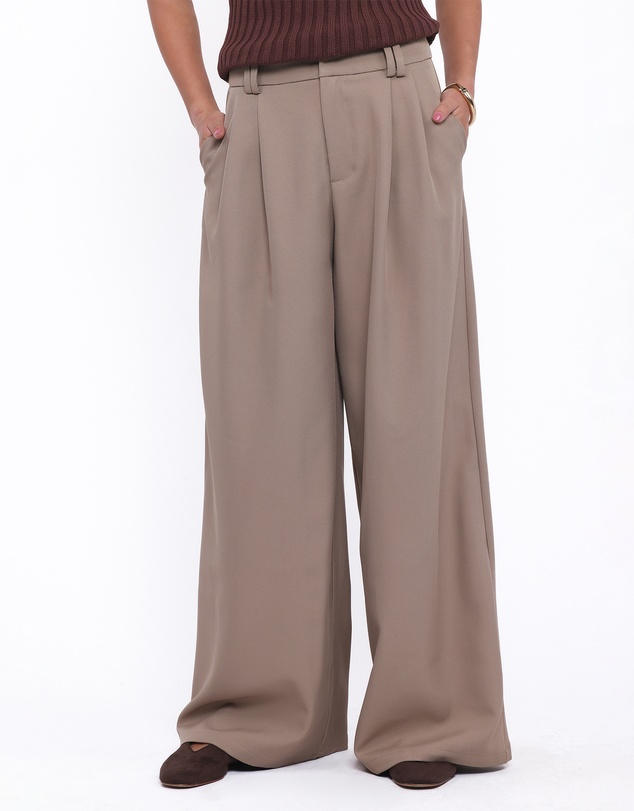 Petal & Pup - Kathryn Wide Leg Pant - Beige