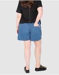 Love Your Wardrobe - Pia Denim Short