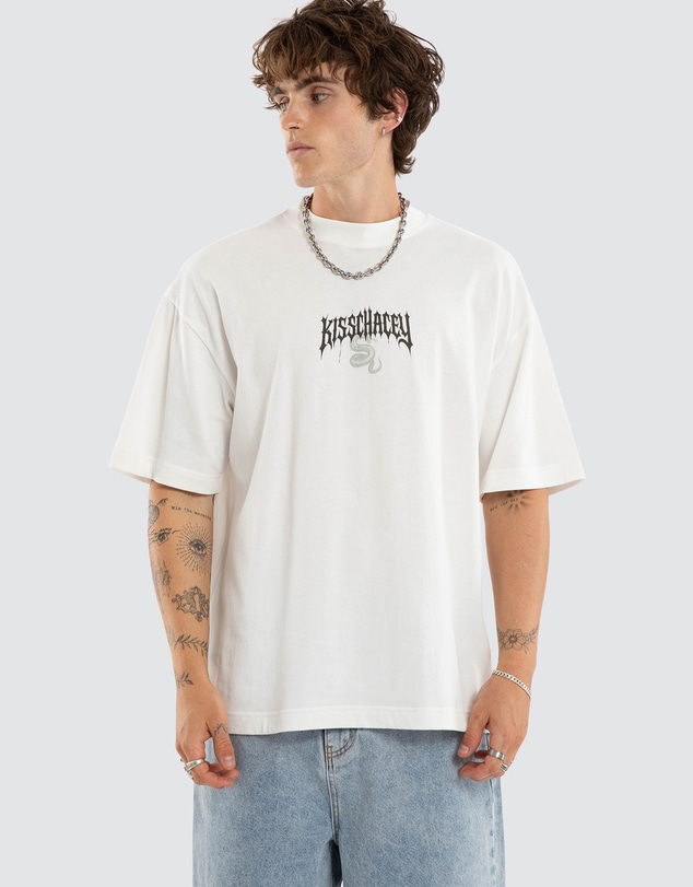 Kiss Chacey - Chapter Street Tee