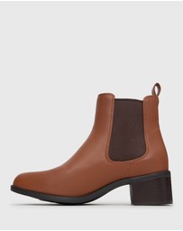 Betts - Leigh Block Heel Chelsea Boots