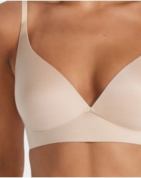 Fine Lines - Ultrasoft Plunge Wirefree Bra