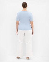 City Chic - Classic Scoop Rib Tee