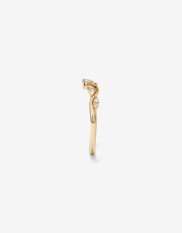 Michael Hill - 0.12 Carat TW Diamond Contoured Wedding band in 14kt Yellow Gold