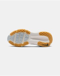 Nike - Vomero 18 - Men's