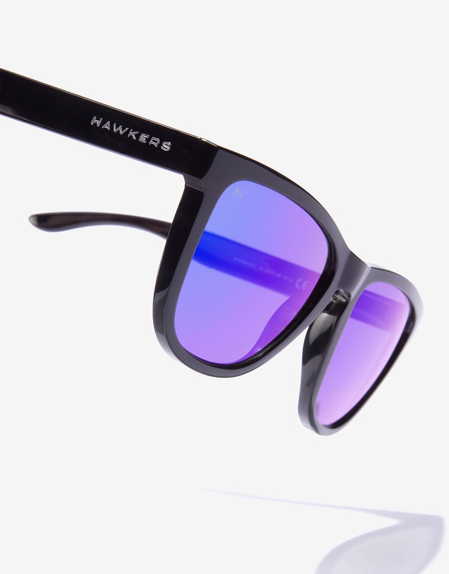 Hawkers Co - Hawkers - One raw - polarized diamond sky  Sunglasses for Men and Women Polarized