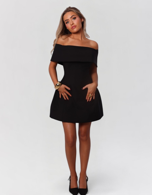 Heiress Beverly Hills - Strapless Off The Shoulder A-Line Mini Dress