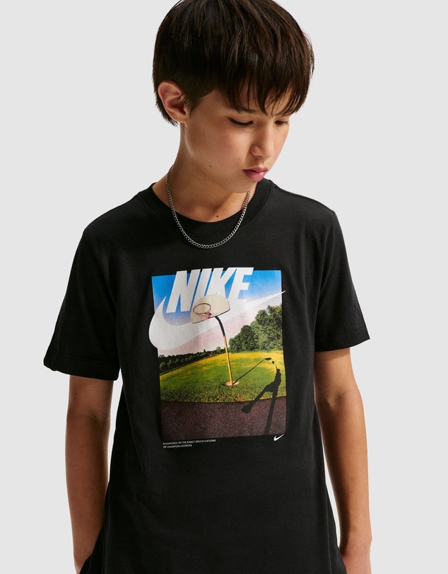 Nike - Nike Sportswear T-Shirt - Teens