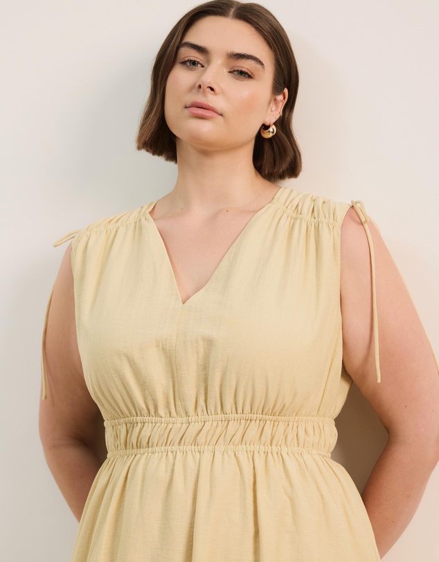 Atmos&Here Curvy - Luna Linen Blend Sleeveless Gathered Maxi Dress