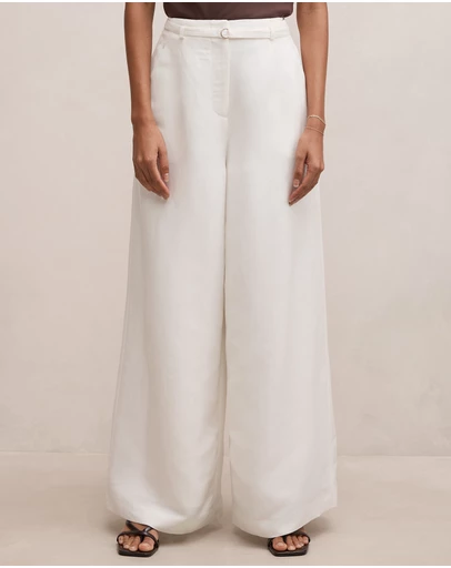 Forever New Petite - Matilda Petite Linen Blend Pants