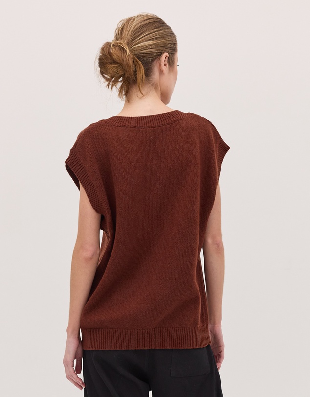 Cloth & Co. - The Vest