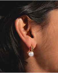 Jackie Mack - Serene Pearl Earrings