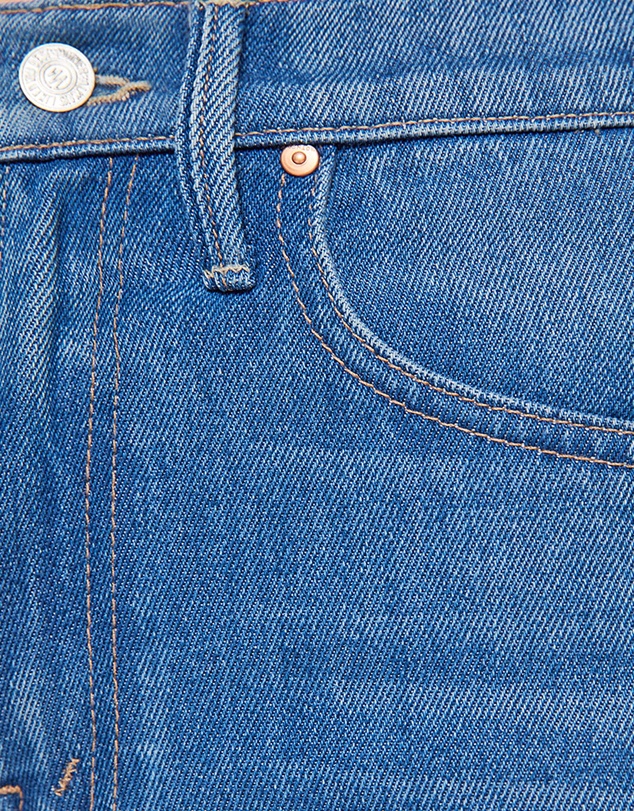 MOTHER - Mid Rise Lasso Sneak Jeans