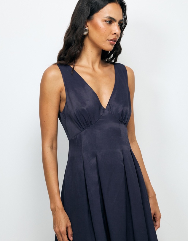 AERE - Nylah V-Neck Midi Dress
