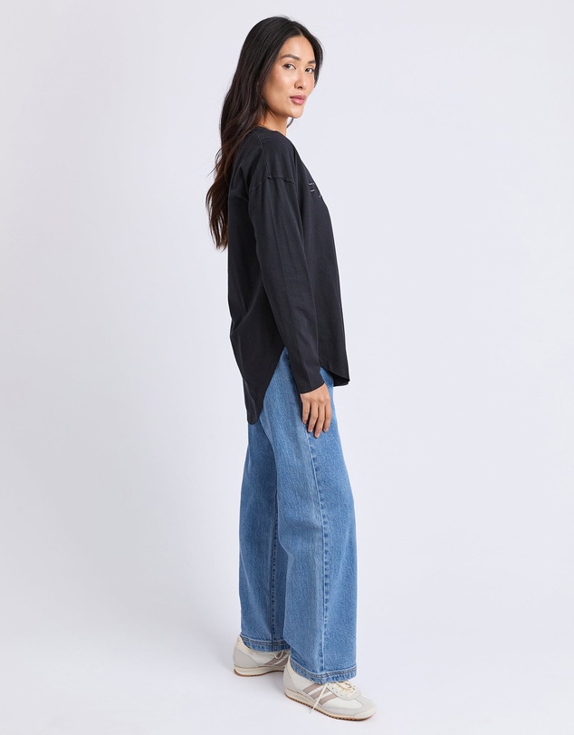 Foxwood - Standard Long Sleeve Black
